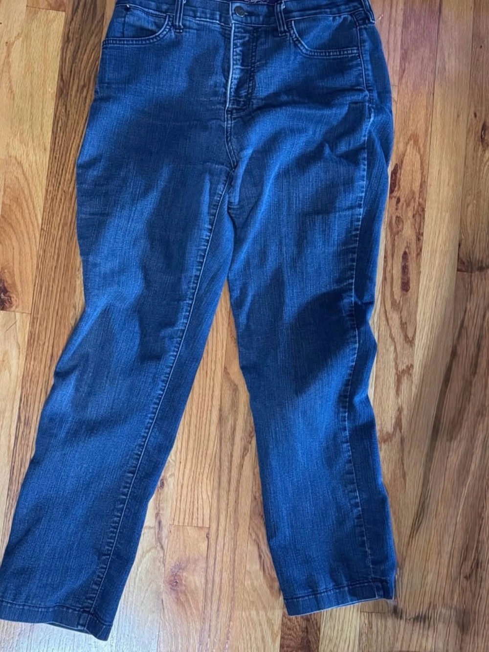 Straight Leg Women's Jeans in Deep Blue - Classic Everyday Style